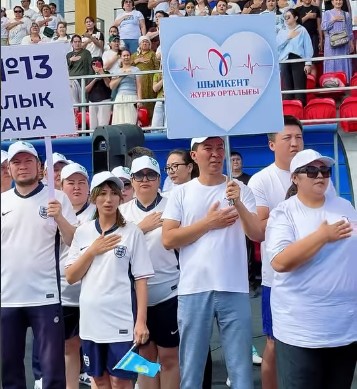 Дәрігерлер спорт алаңында: Шымкенттегі ерекше жарыс қалай өтті?