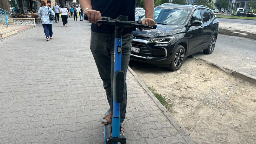 Самокатты айдауға 18 жасқа толмағандарға тыйым салынады